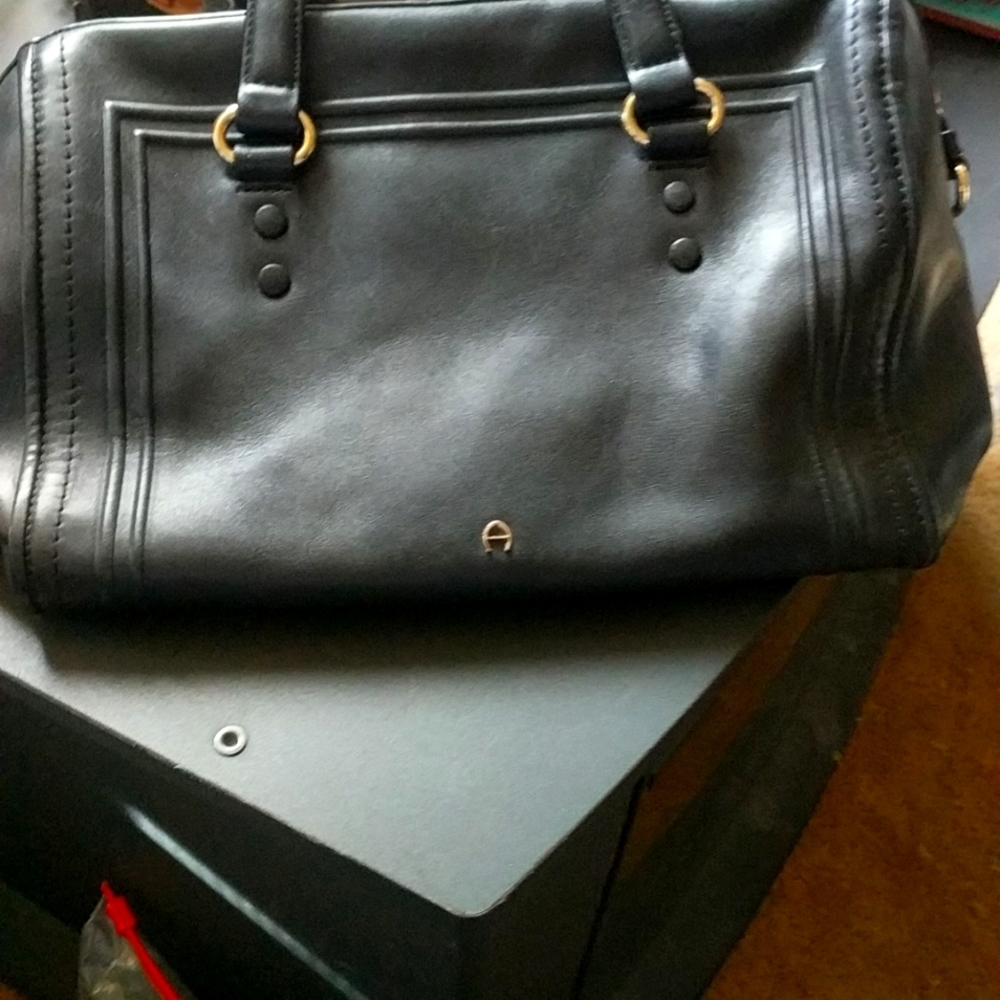 Black Itienne Aigner Crossbody Bag